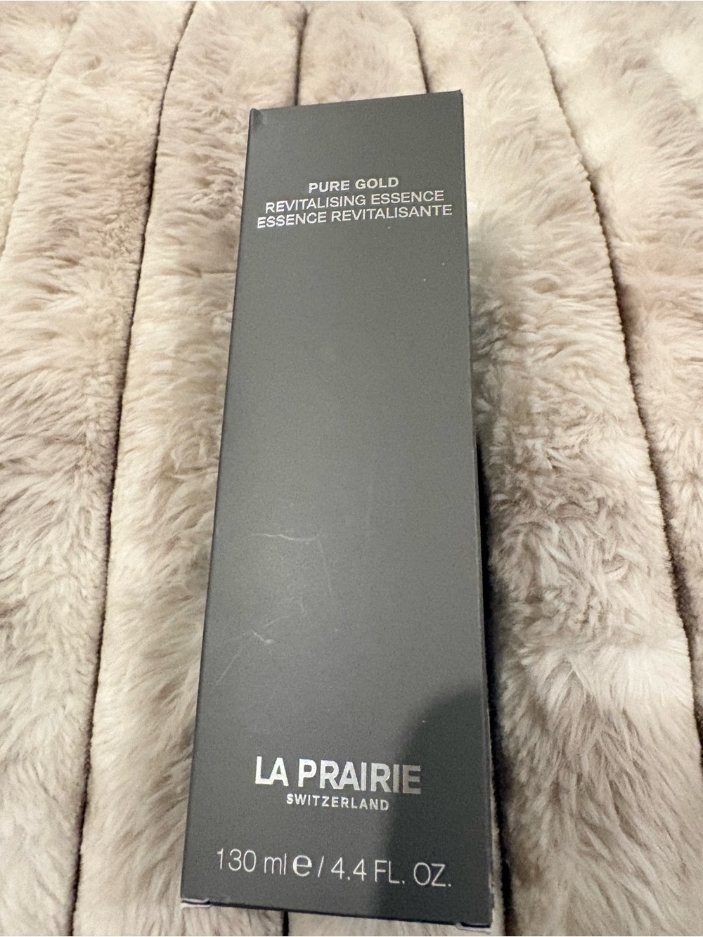 La Prairie Pure Gold Revitalising Essence - Matte Black Packaging